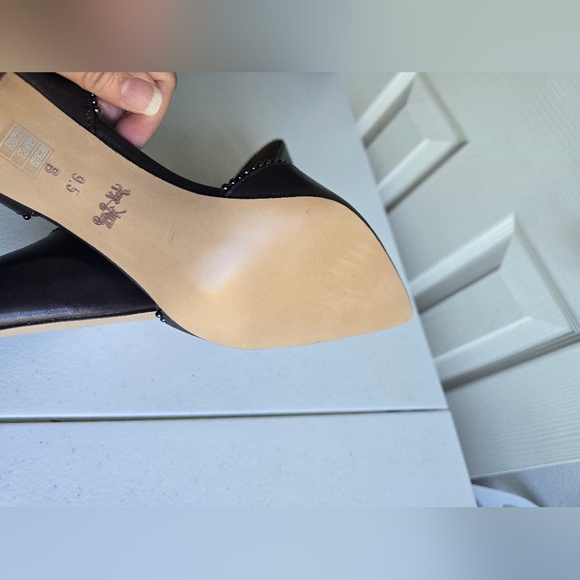 Coach Brown Leather Pumps Beaded Split Slip-On High Heel Shoes Size  9.5B - Picture 16 of 16